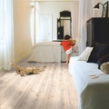 Ламинат Quick Step Американский ясень - фотография в интерьере
