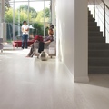 Ламинат Quick Step Венге интенсивный - фотография в интерьере