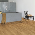 Ламинат Quick Step Дуб натуральный - фотография в интерьере