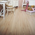 Ламинат Quick Step Ясень белый - фотография в интерьере